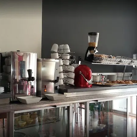 Comercio بيت ضيافة *