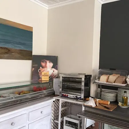 בית הארחה Comercio *