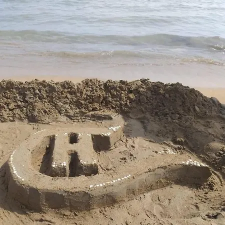 Comercio בית הארחה דניה