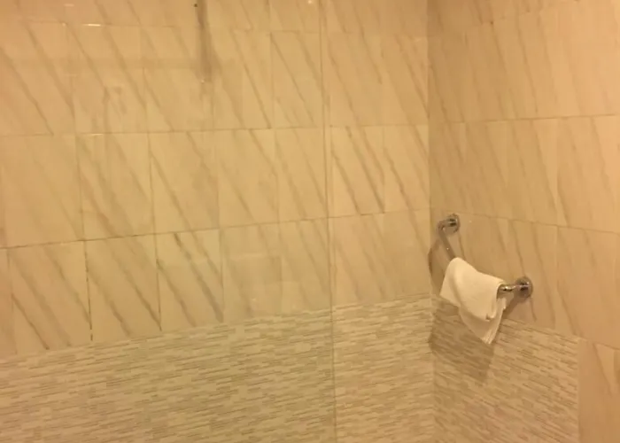 商务旅舍 德尼亚