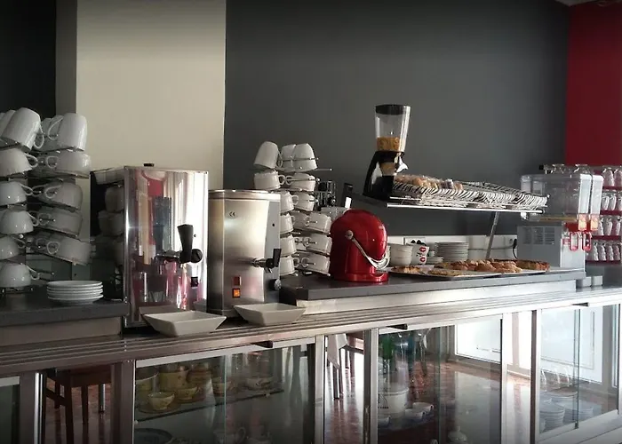 Comercio Πανσιόν *