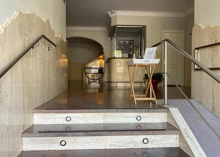 招待所 商务旅舍 *