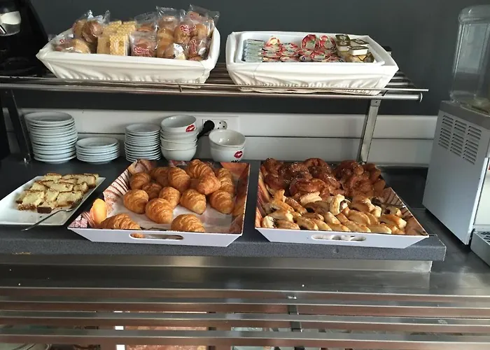 Πανσιόν Comercio *