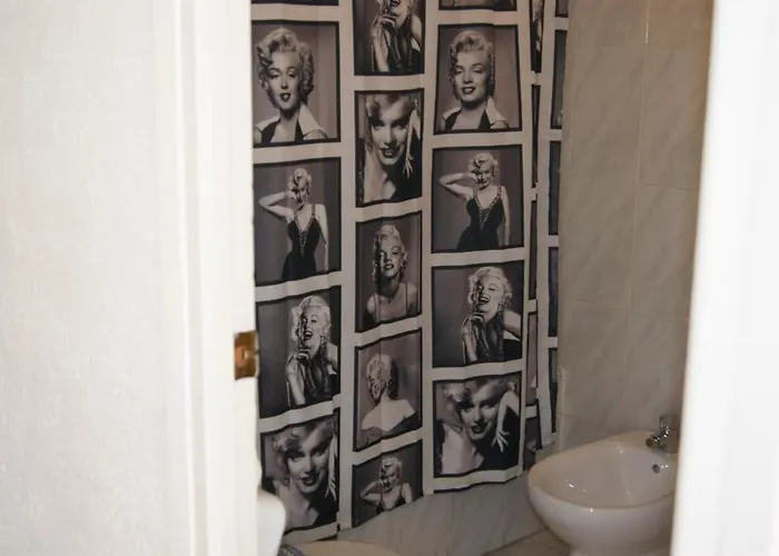 בית הארחה Comercio *